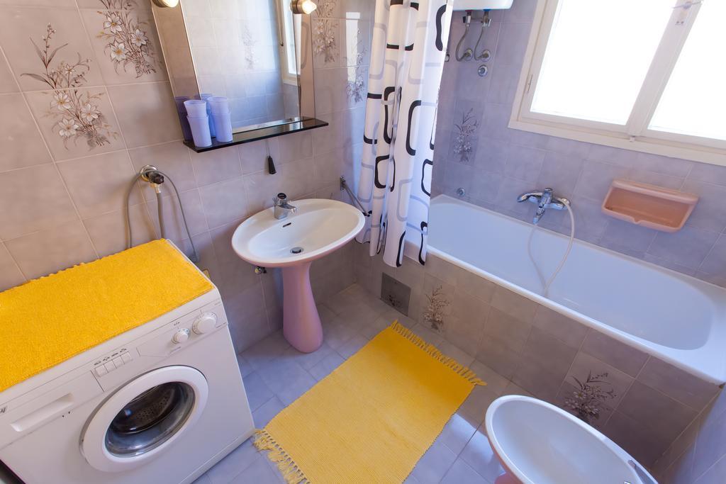 Apartman Adria Apartment Porec Exterior photo