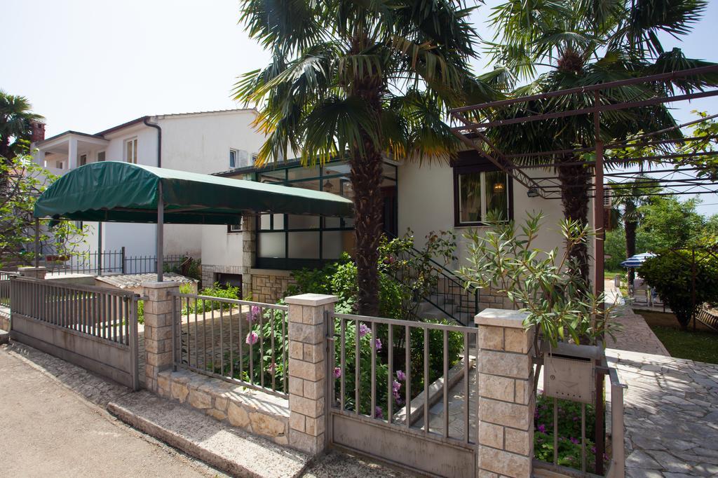 Apartman Adria Apartment Porec Exterior photo